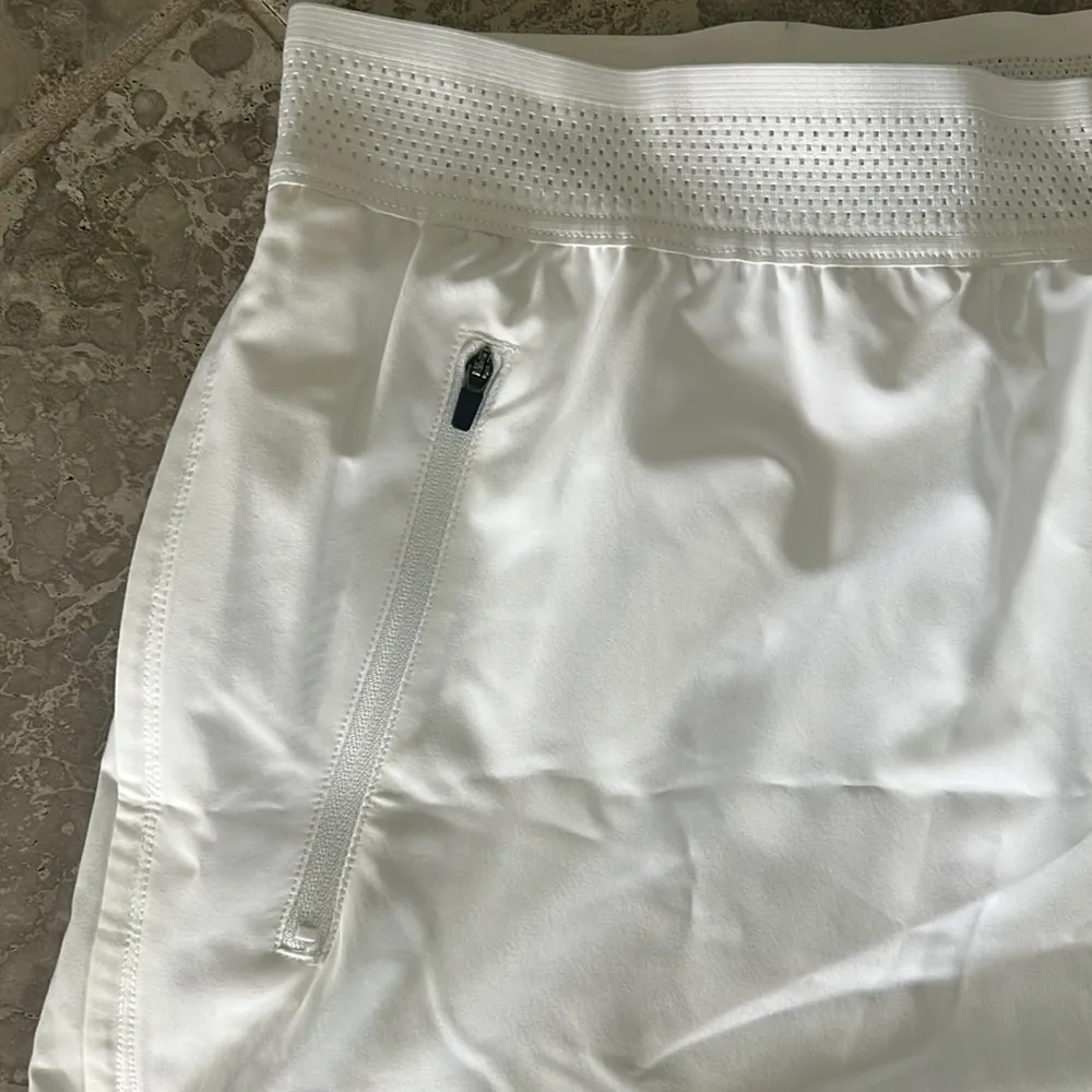 ID Ideology 3-In-1 Running Shorts in White, NWT, Plus Size 2X - Image 4