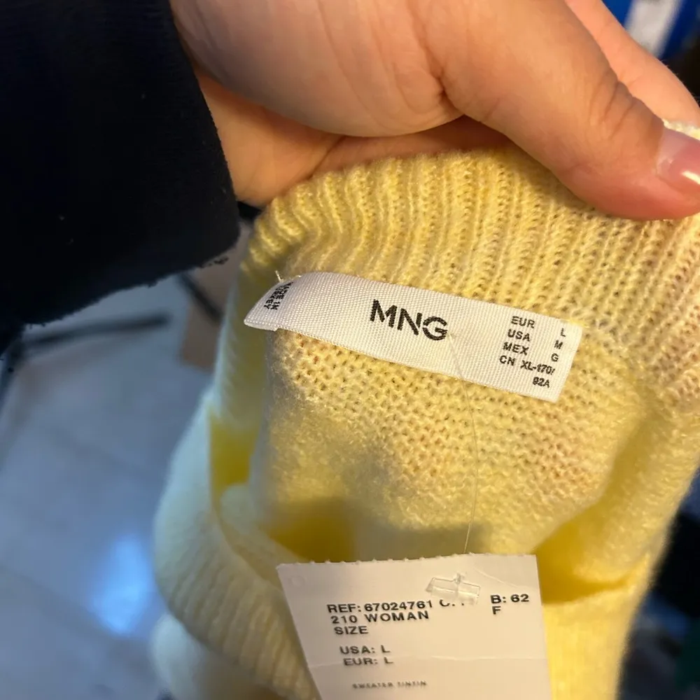 NWT MNG YELLOW PUFF SLEEVE BOATNECK SWEATER - Image 3