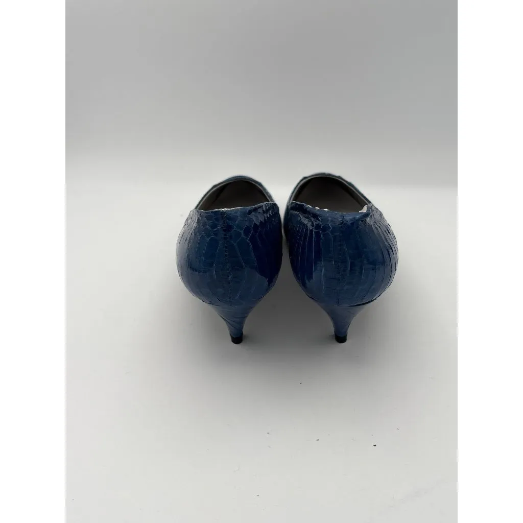 Women’s impo Size 5 1/2 Cerulean Blue Crocodile Kitten Heels - Image 4