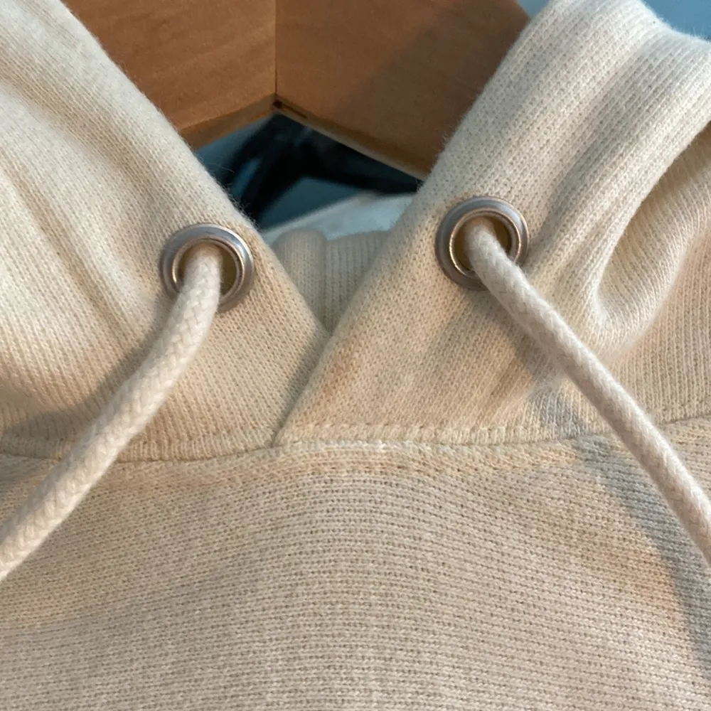 Champion XS Oversized Sweatshirt Cream Hoodie from Urban Outfitters Extra Small - Image 6