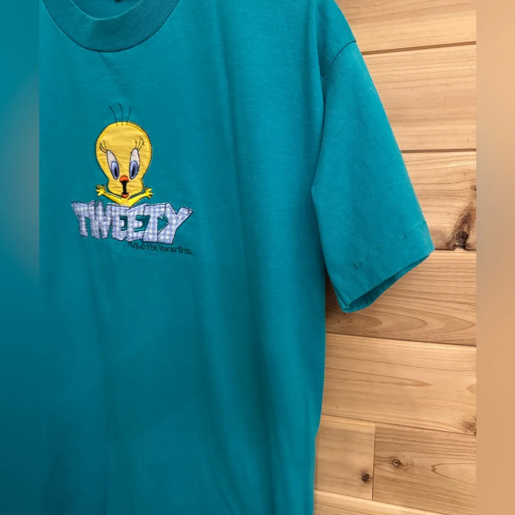 Vintage 1996 Tweety Bird Large Embroidered Graphic Short Sleeve T Shirt Unisex Blue - Image 4