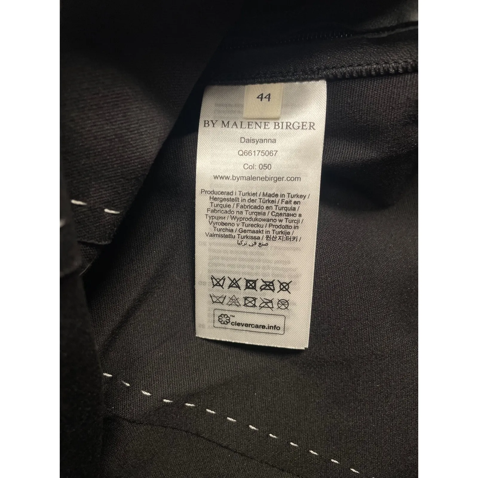 BY MALENE BIRGER Daisiianna Sleeveless V Neck Vest Top Size 44 Black Size L - Image 6