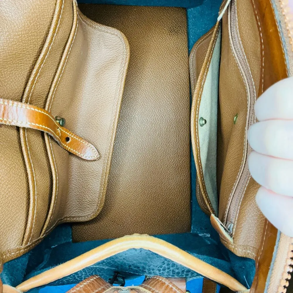 VINTAGE DOONEY & BOURKE Gladstone Black Tan All Weather Leather Crossbody Purse - Image 13