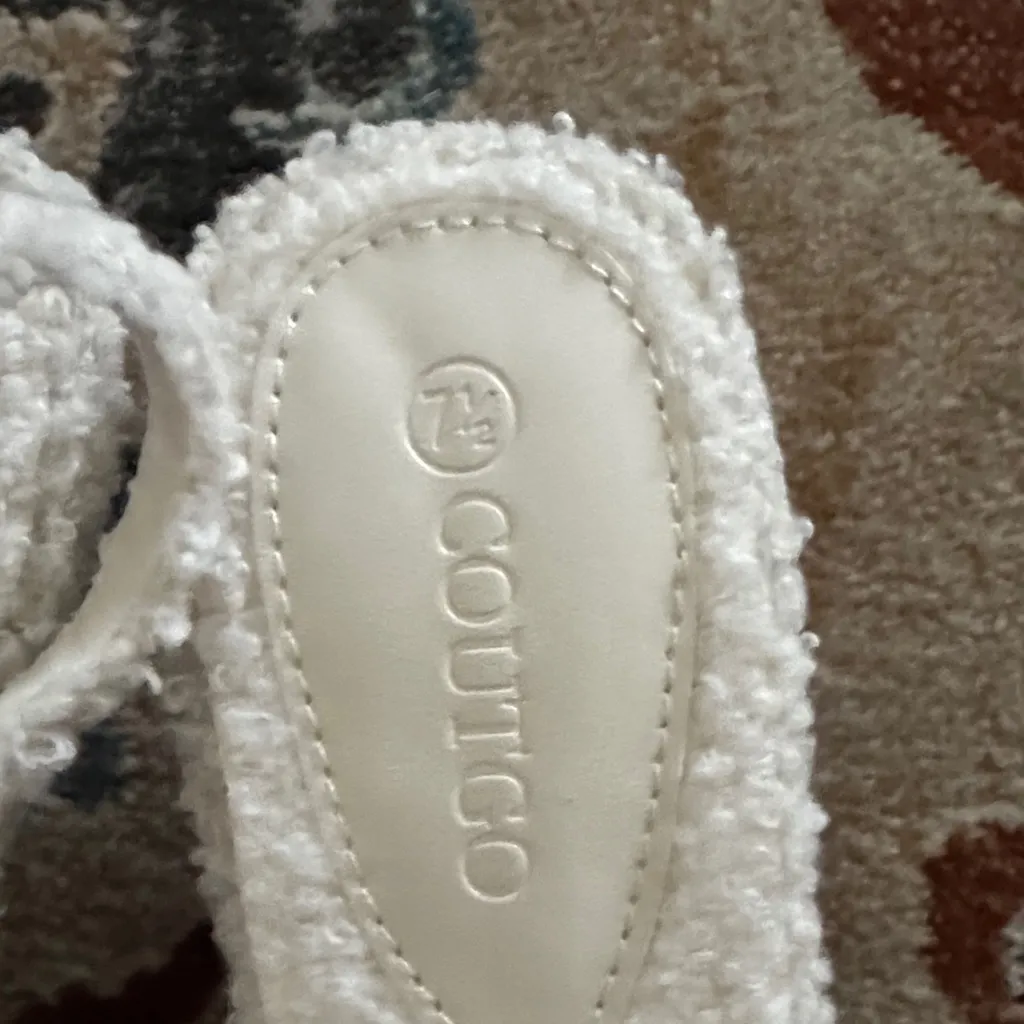 Chic Cream Boucle Slingback Mules Size 7.5 - Image 4