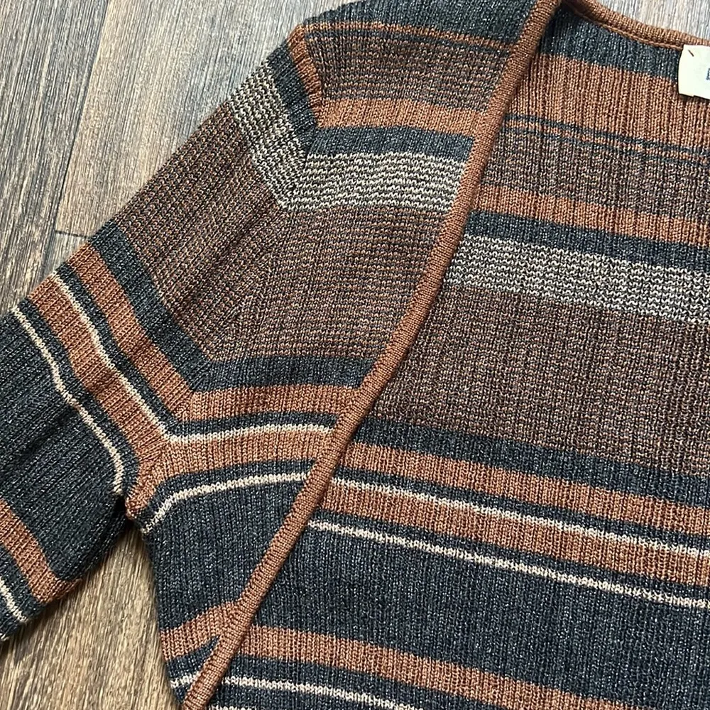 L'AGENCE Andy Metallic Thread Stripe Shrug - Image 5