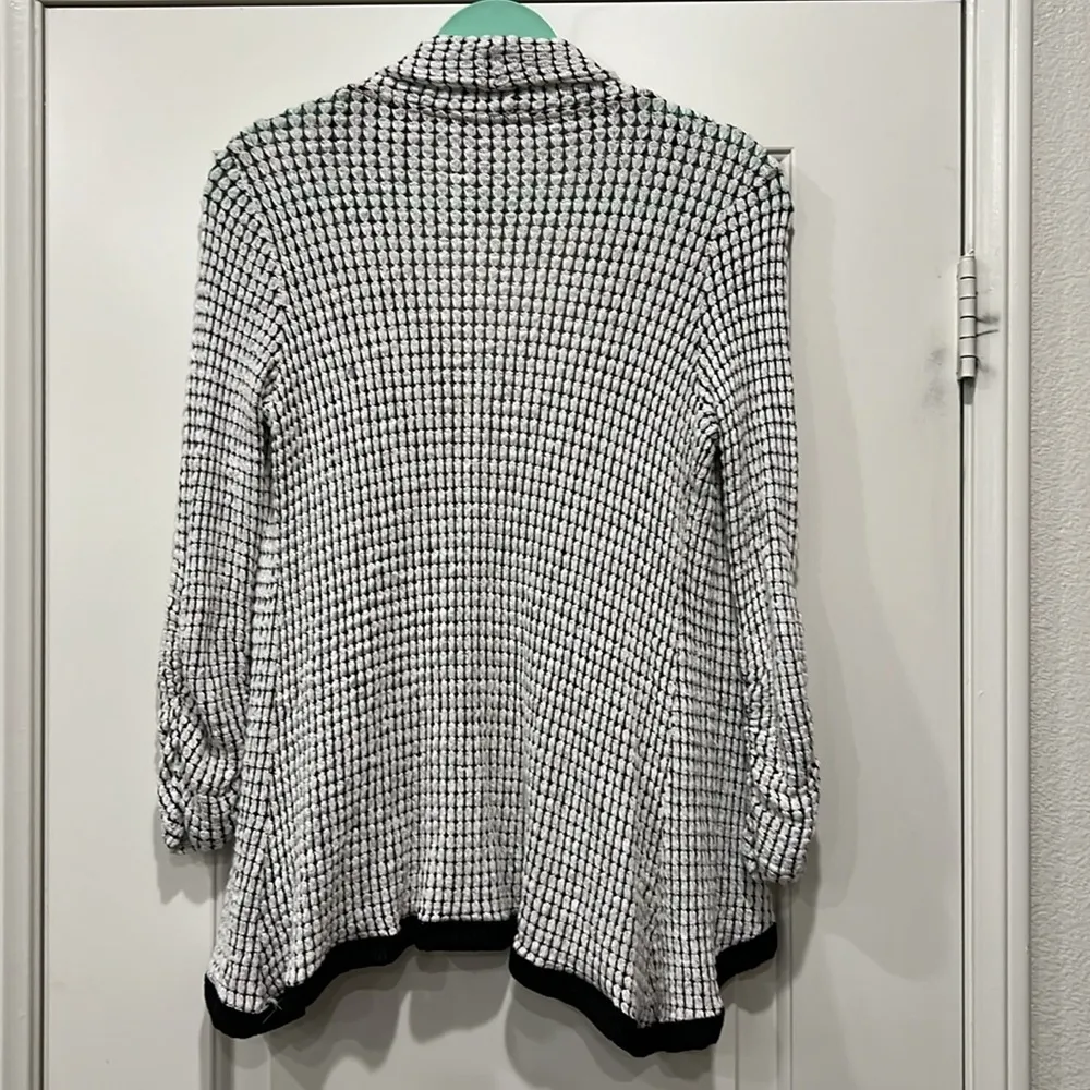 MAUVE M knit waterfall sweater open front black/white check shawl collar EUC Size M - Image 5