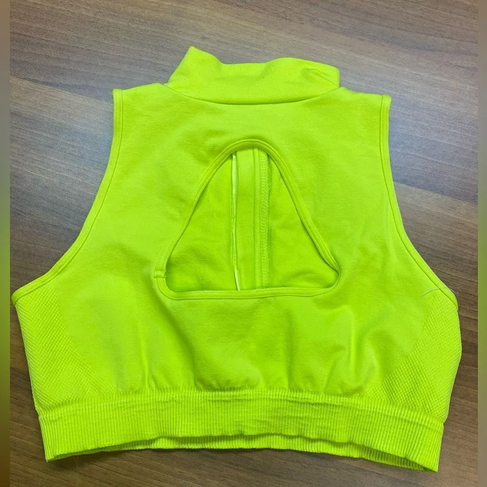 🆕Camila Coelho NWOT Valentina Zip Tank in Chartreuse - Image 5