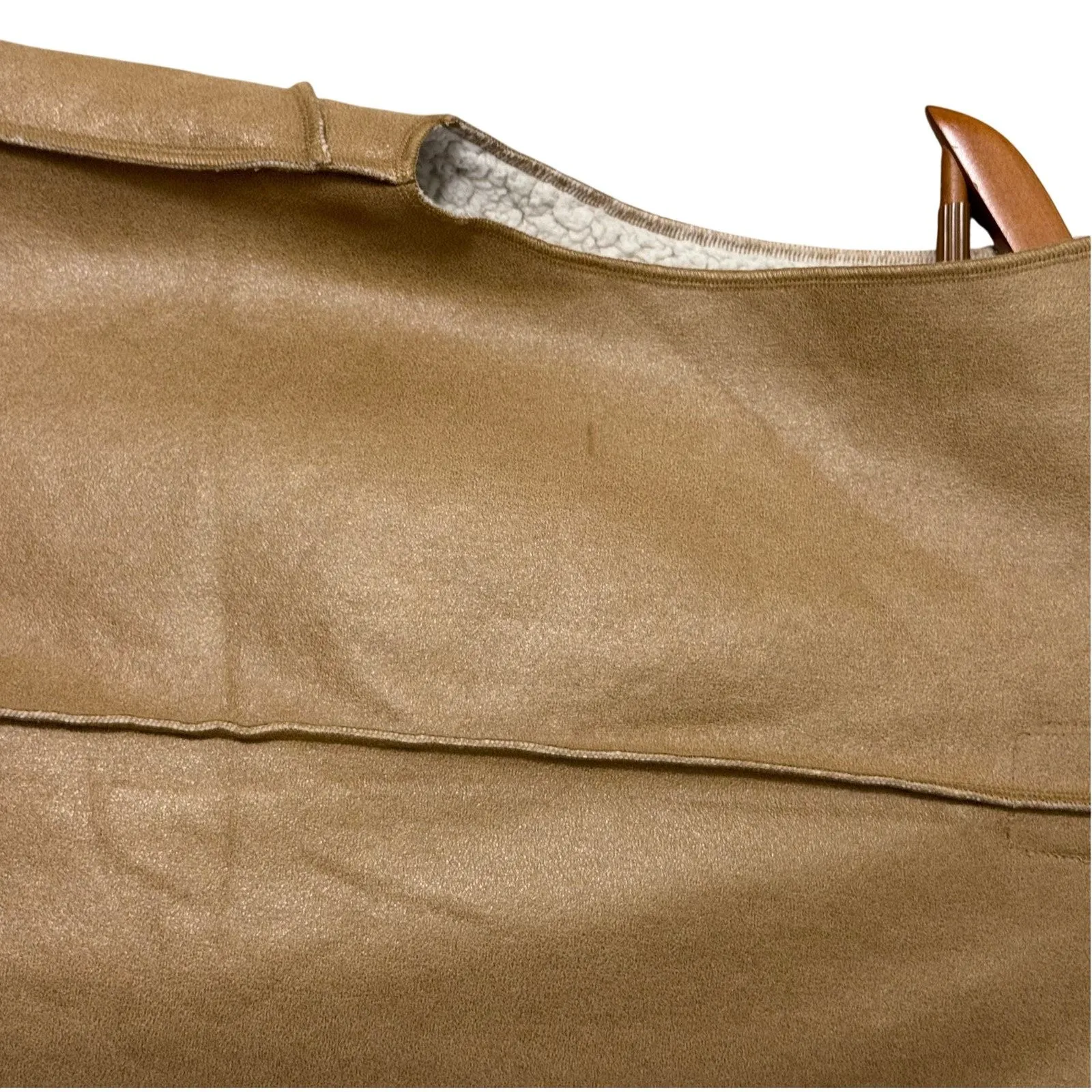 Wishful Thinking Faux Suede Sherpa Vest Shawl Collar Size Small Tan Cream - Image 3