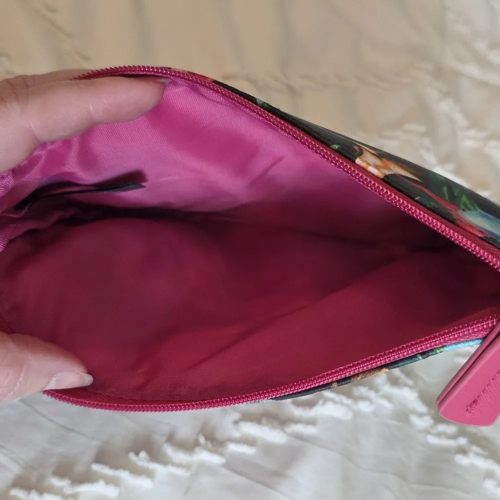 Tahari Floral Print Make Up Pouch - Image 2