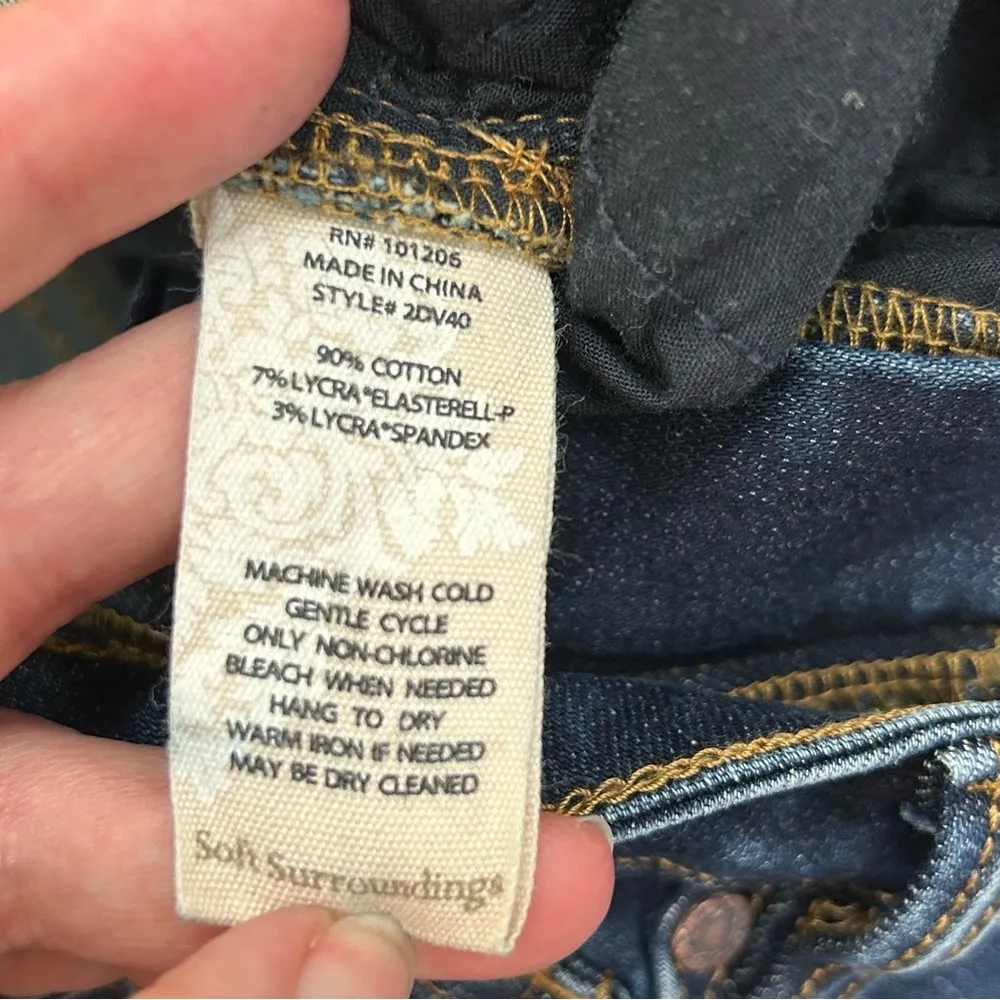 Soft Surroundings | Ultimate Denim Flare Jeans Size 6 - Image 6