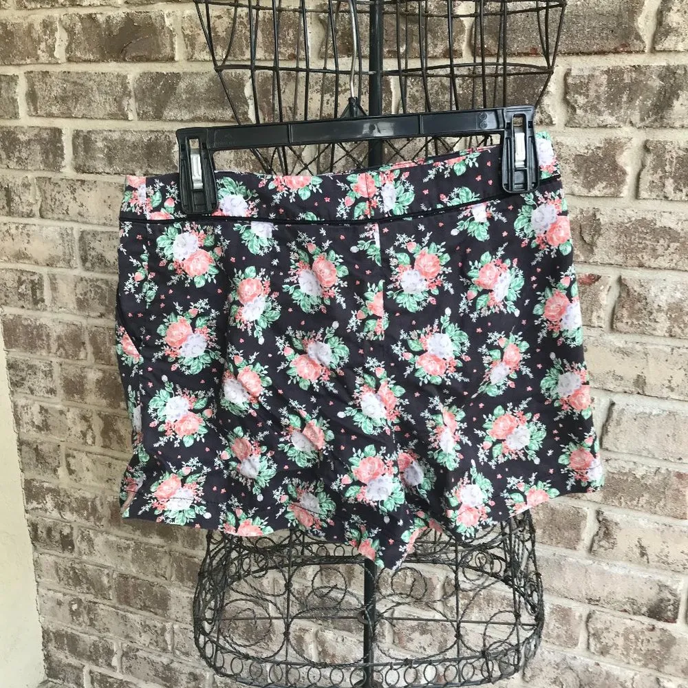 Topshop Floral Shorts Size 8 High Waist Wide legs - Image 8