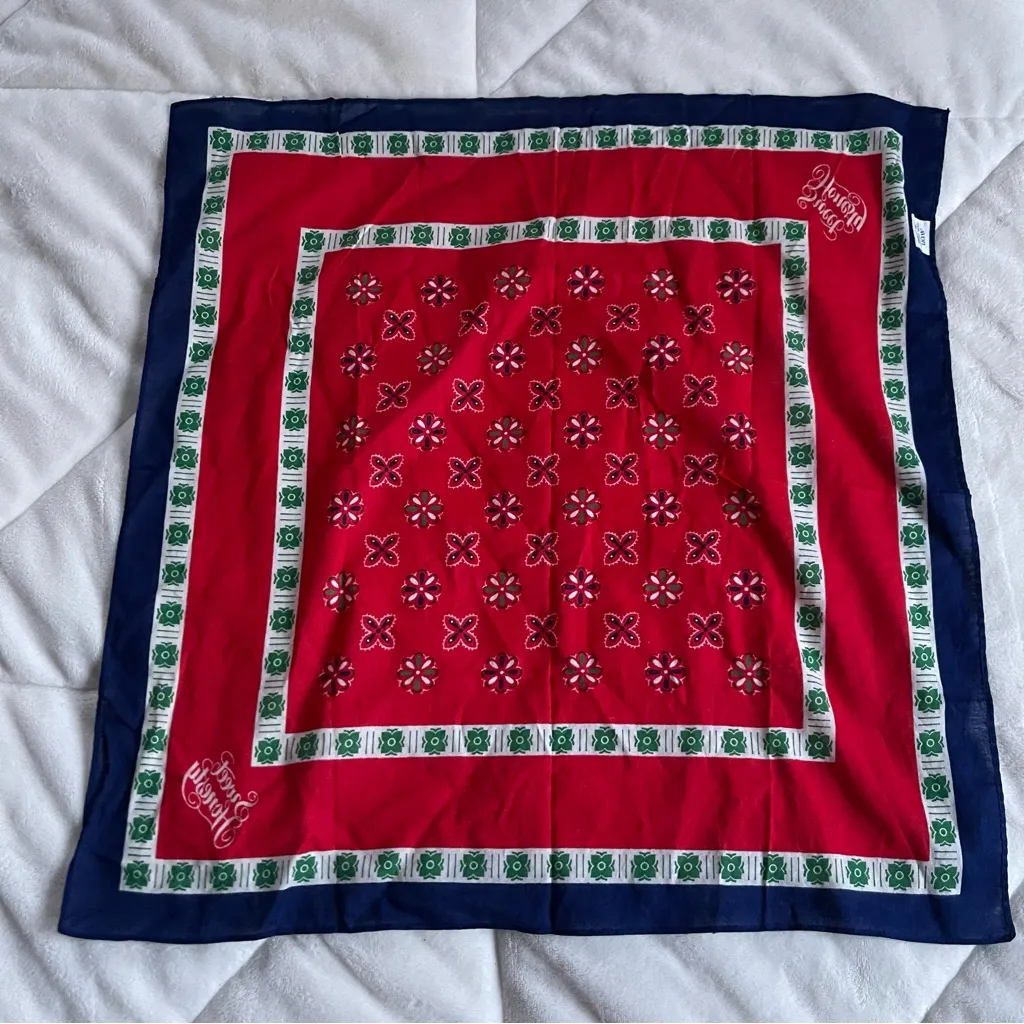 Avon Red and Blue Floral Bandana Sweet Honesty Country Western Design - Image 3