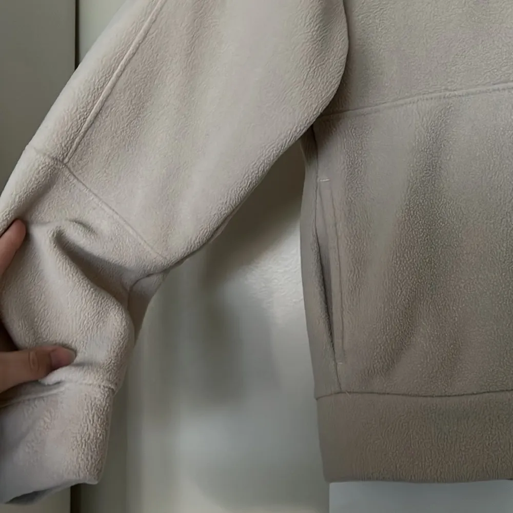 cream pull over - Image 2