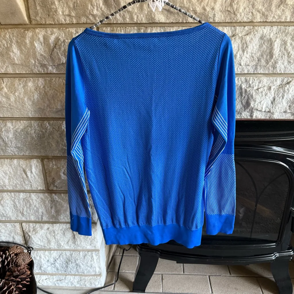 Nike Dri-Fit Royal Blue White Women's Long Sleeve Top Small - Image 7