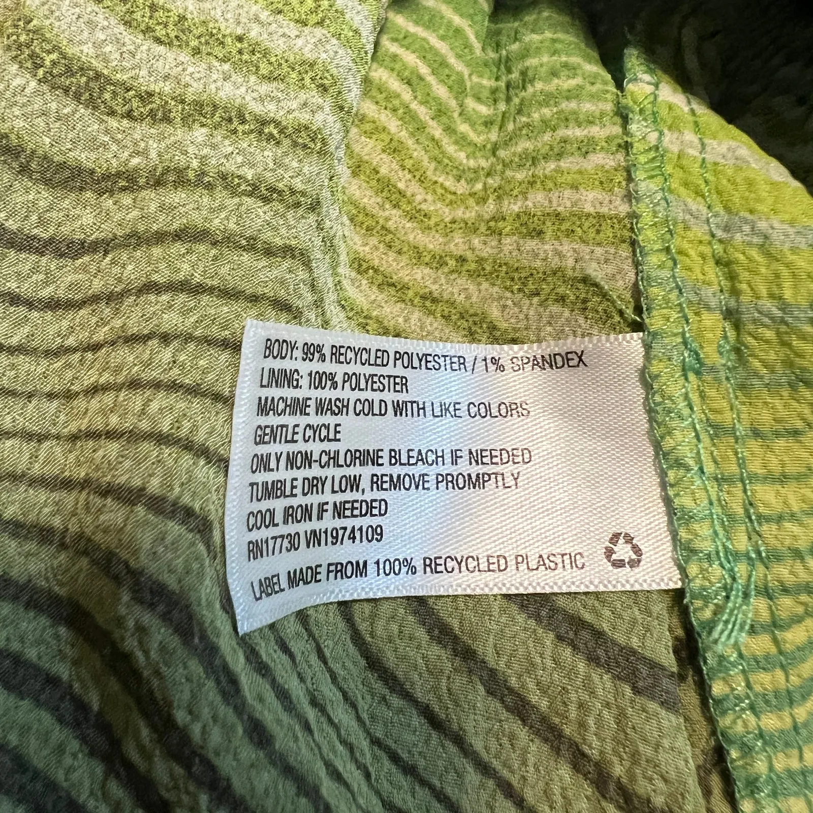 Wild Fable Women's Green Wave Print Tiered Tank Top - Size Large - NWT - Image 6