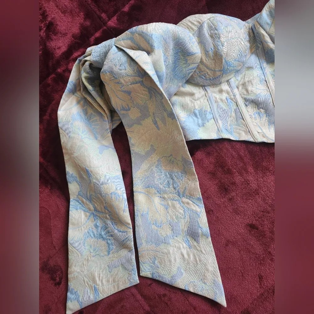 ASOS LUXE jacquard bandeau corseted top w/bow tie sleeves in blue floral Sz 2 - Image 7