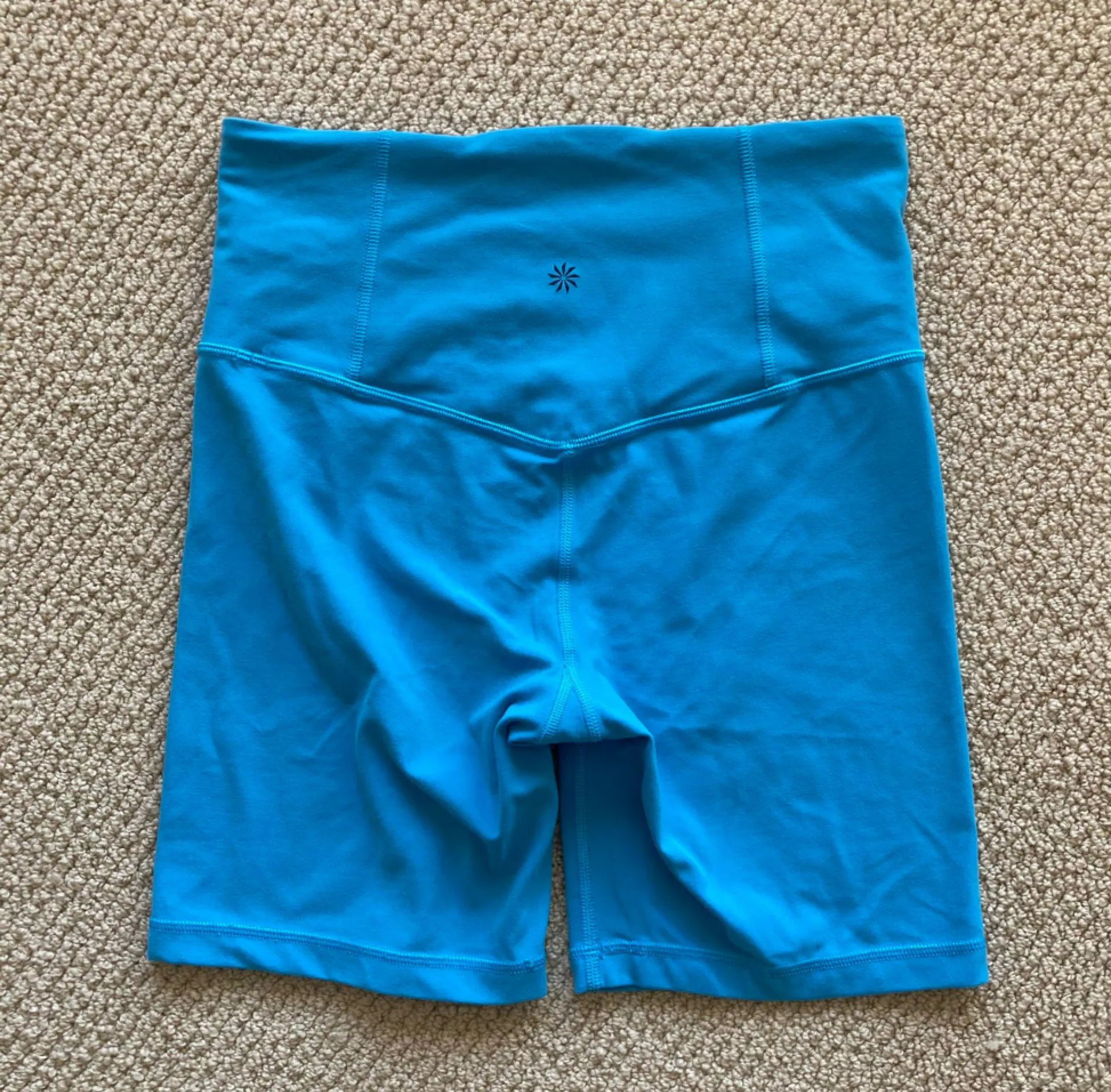 ATHLETA Ultra High Rise Elation 7” Short Size Small Blue Biker Fitted VEUC - Image 7