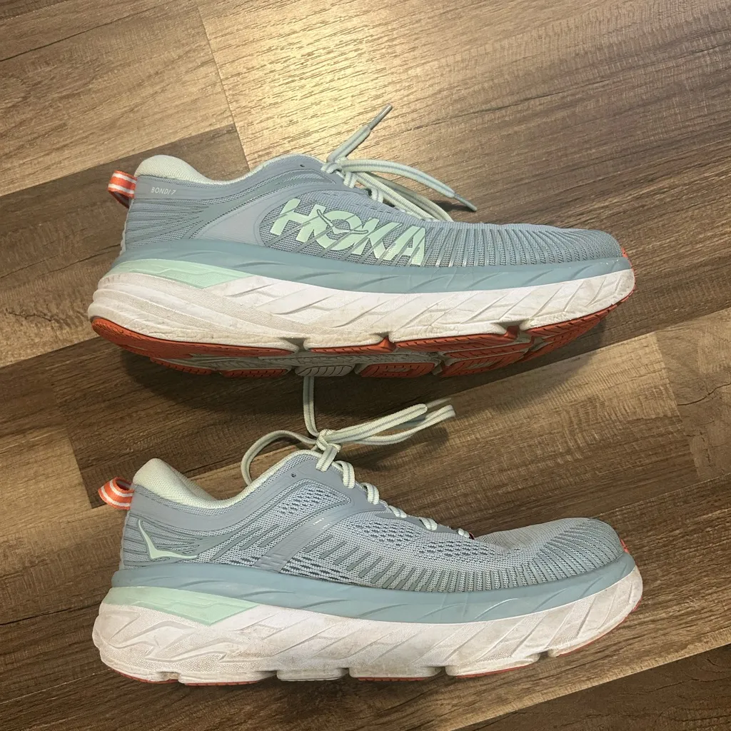 HOKA Women's Bondi 7 Wide Blue Fog/Coral Running Shoes - Image 6