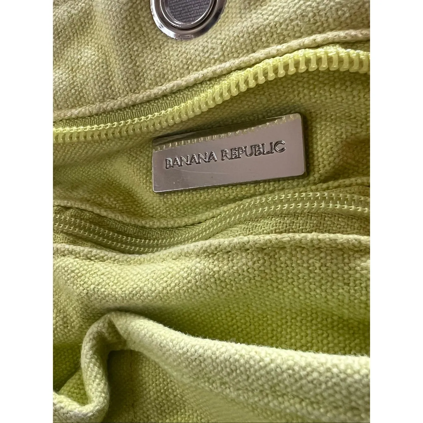 Banana Republic Yellow Green Cream Gray Cotton Canvas Zip Top Bucket Bag - Image 6