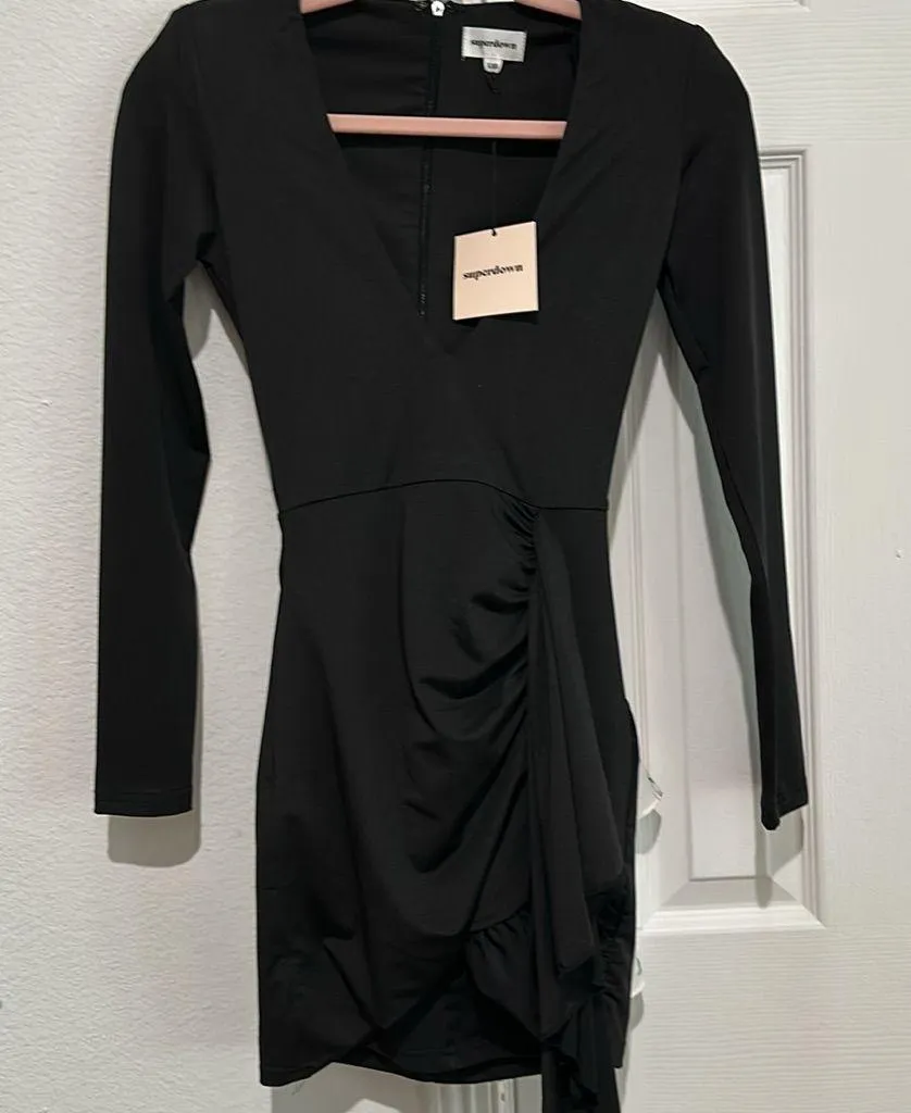 Superdown Deep V Mini Dress Little Black Dress LBD Martyna NWT Size XXS - Image 4
