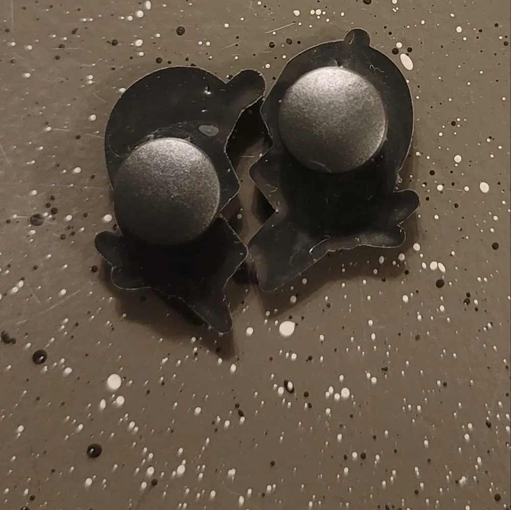 NEW! Best Buds Broken Heart 2pc Weed Croc Charm - Image 4