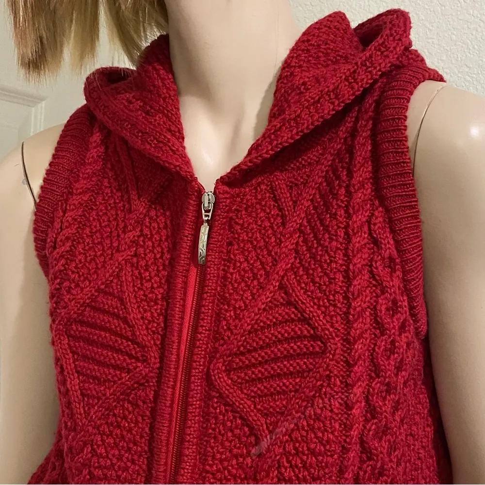 BLARNEY 100% Merino Wool Red Carol Zip Sleeveless Hooded Knit Vest Size S - Image 7