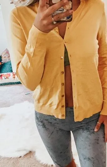 Boutique Yellow Button Up Top - Image 2