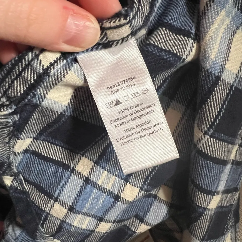 100% Cotton Blue & White Jachs Flannel XL - Image 5