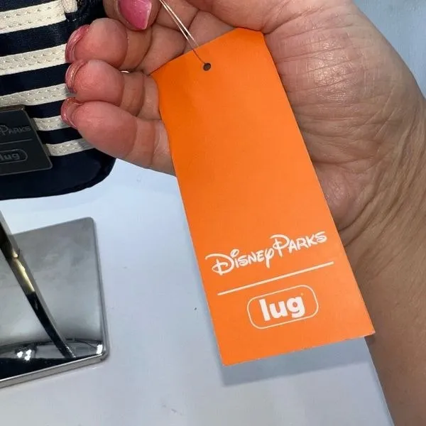 Disney Cruise Line X Lug RARE Double Zip Convertible crossbody/Belt Bag‎ - Image 7