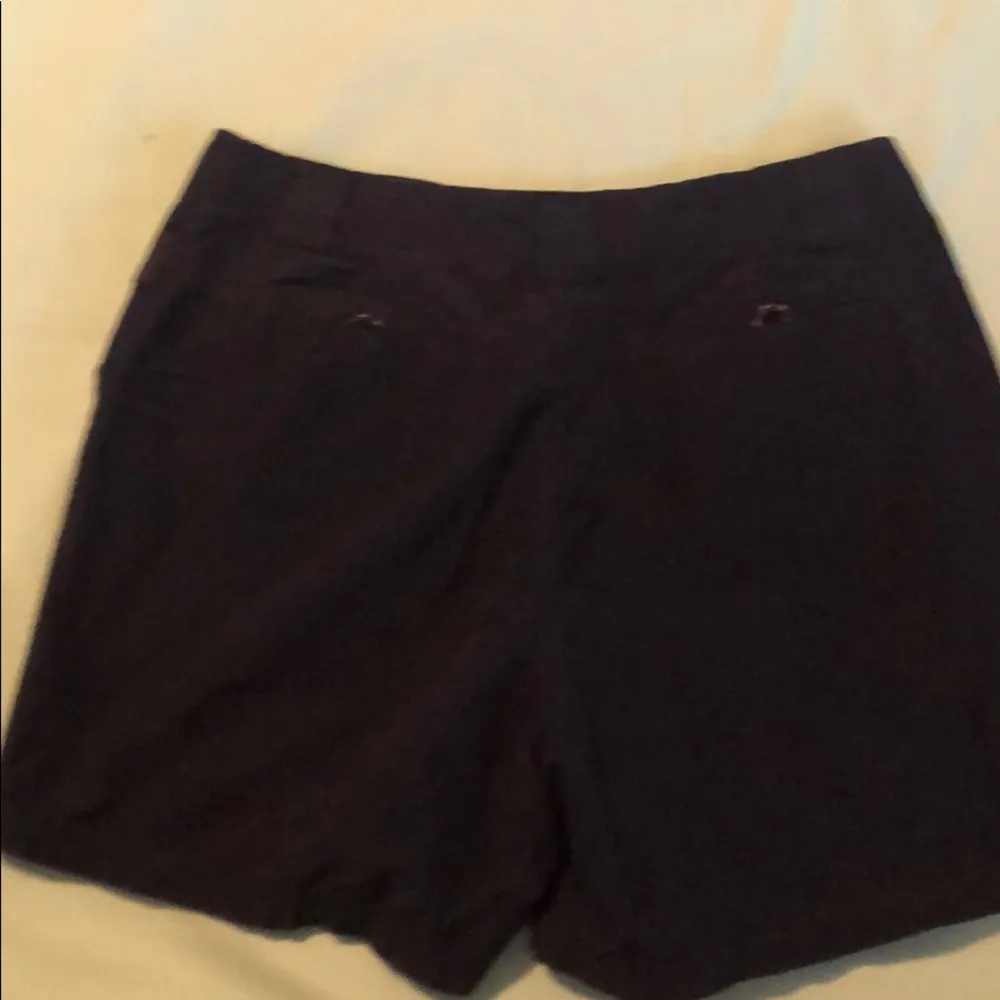 - Columbia Shorts Size 10 (NEW) - Image 5