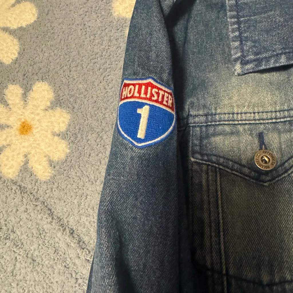 Hollister Blue Denim Shirt - Image 5