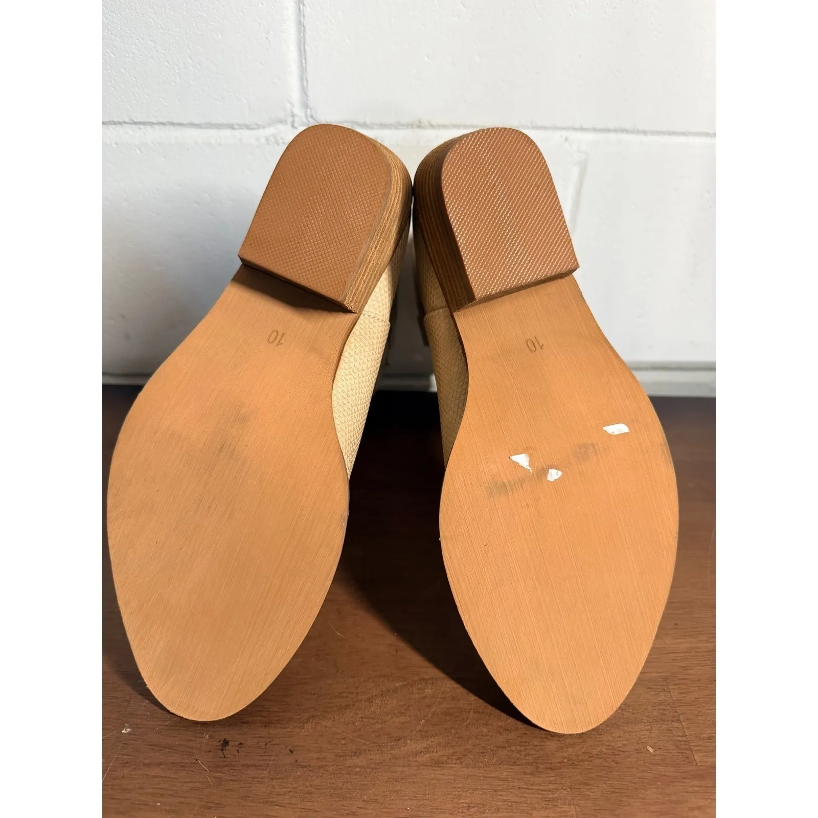 Women's Beige Snakeskin Embossed Western Ankle Boots Zip Close Block Heel Size 9 Tan - Image 8