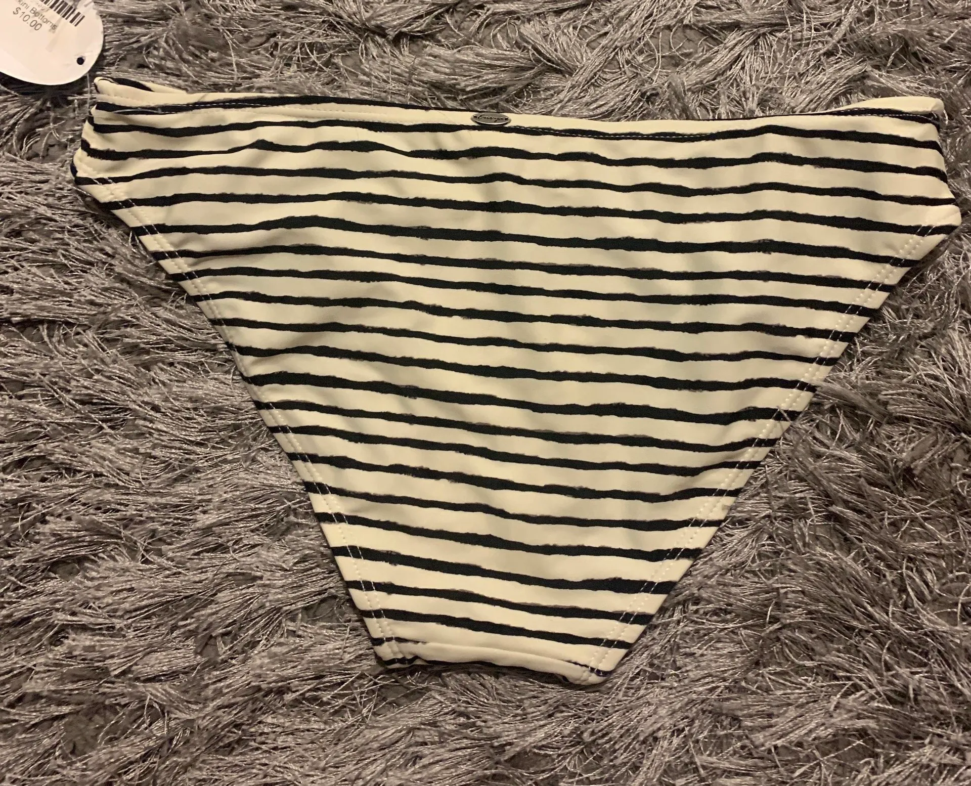 Bella Rose bikini bottoms! - Image 2