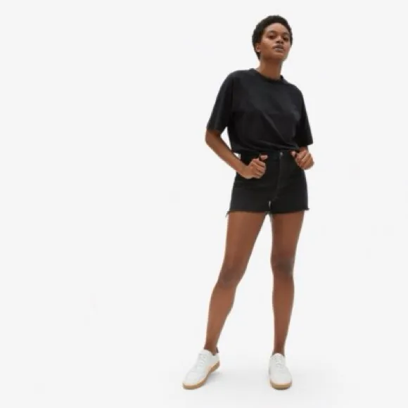 EVERLANE The Cheeky Short In Washed Black - Image 2