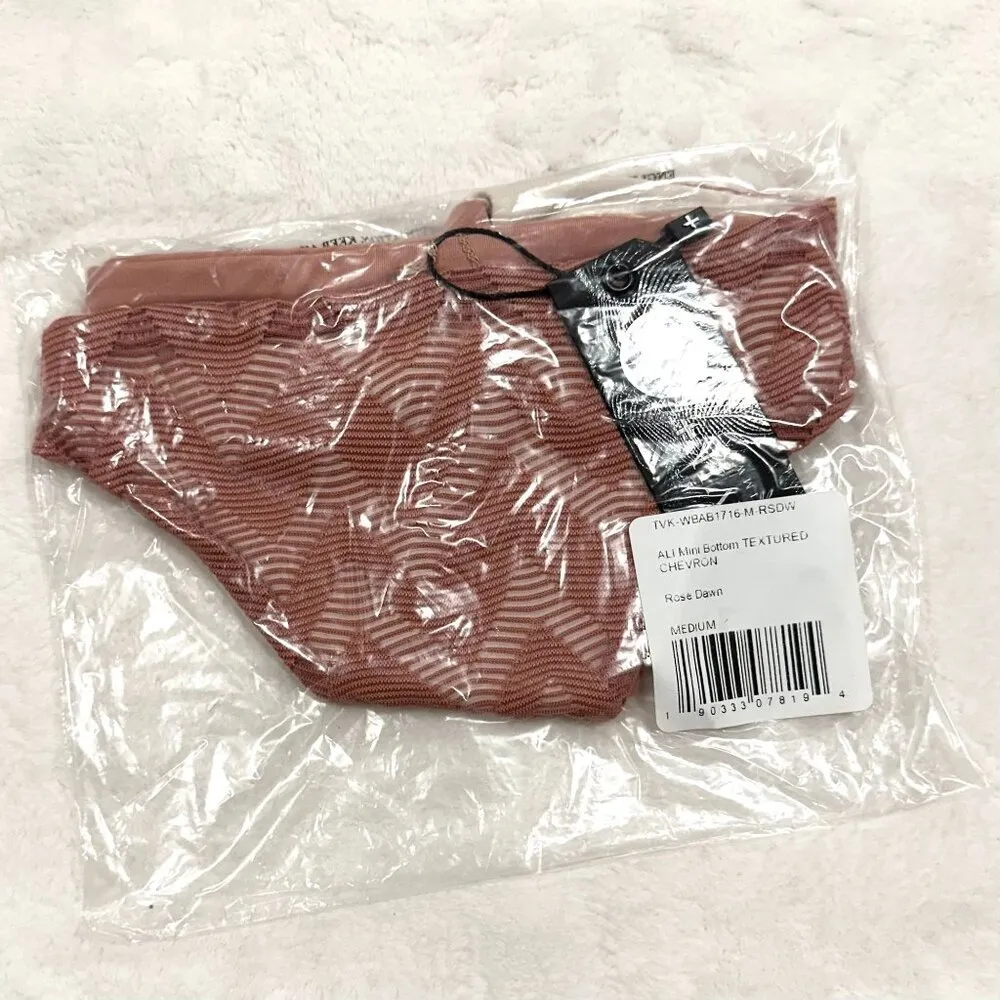 NWT Tavik Ali Mini Swim Bottom Textured Chevron in Rose Dawn - Image 4