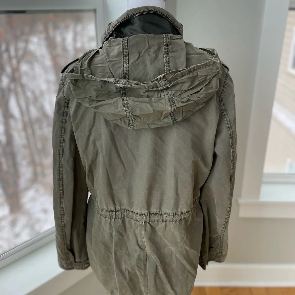 Levi’s Fatigue Green Cargo Military Field Hooded Anorak Jacket Size Small - Image 5