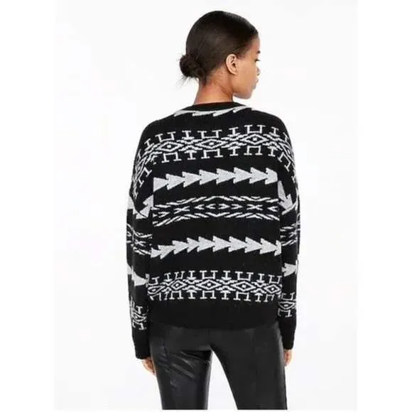 Express Miltered Pullover‎ Sweater Womens Size Medium Black Aztec Geometric Knit - Image 9