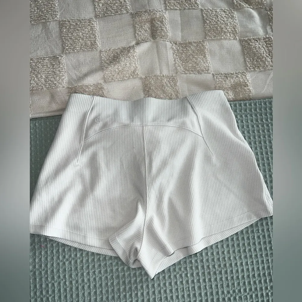 Lululemon Ribbed Softstreme High-Rise Short 2” Bone
Size 8 - Image 5