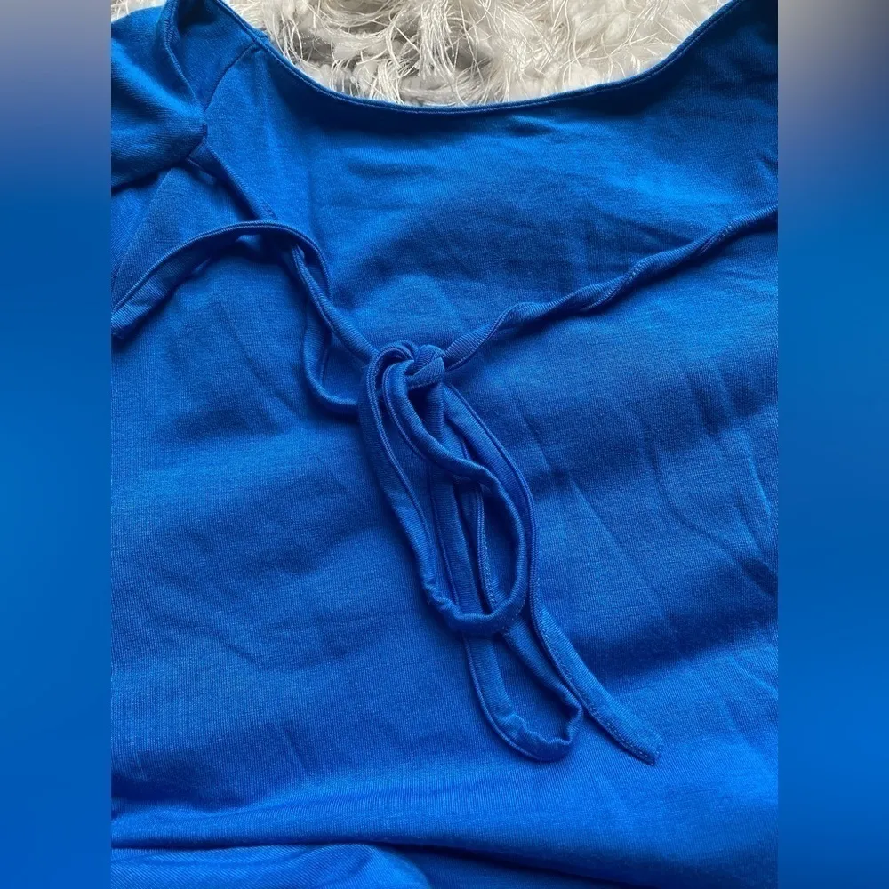 NEW Guess by Marciano Open Back Jersey Knit Dress Cerulean Blue Size Medium - Image 11