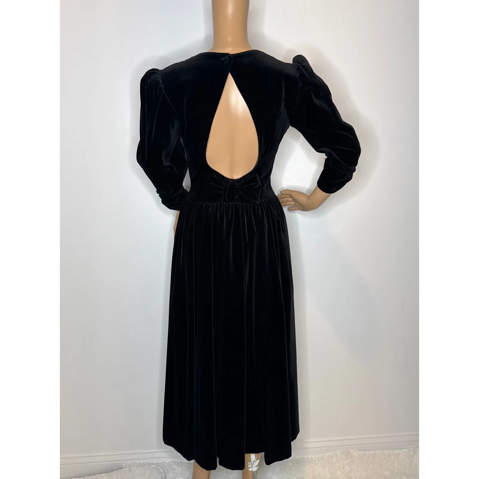 1980s Laura Ashley Black Velvet Puff Sleeve Midi Open Back with Bow Dress small - Image 15