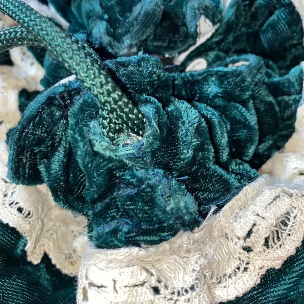 Vintage 1940s 50s Velvet Drawstring Purse Evening Bag Green Lace Tiered Boho - Image 13