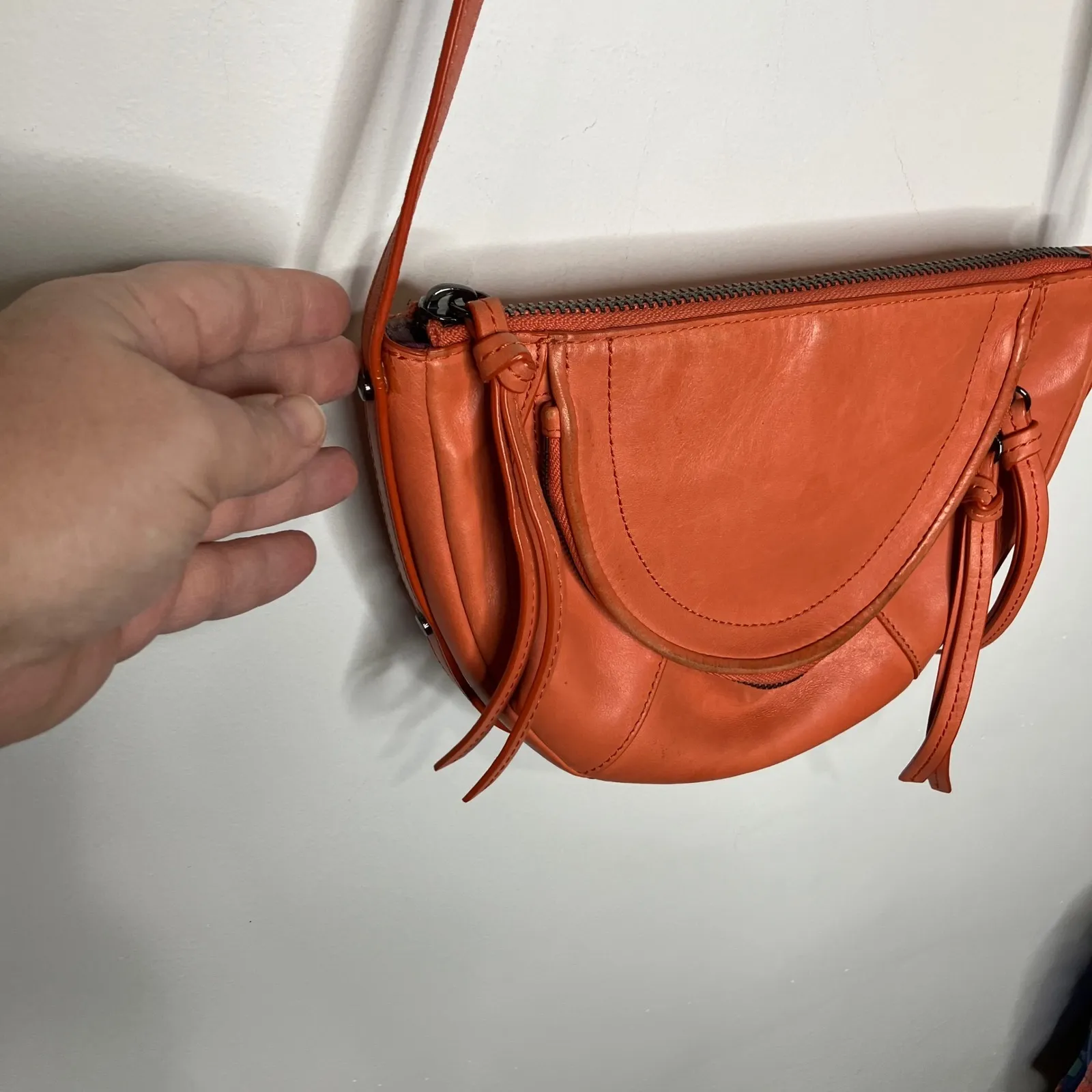 Kooba Clara soft leather half moon crossbody bag in grapefruit small Size boho - Image 6