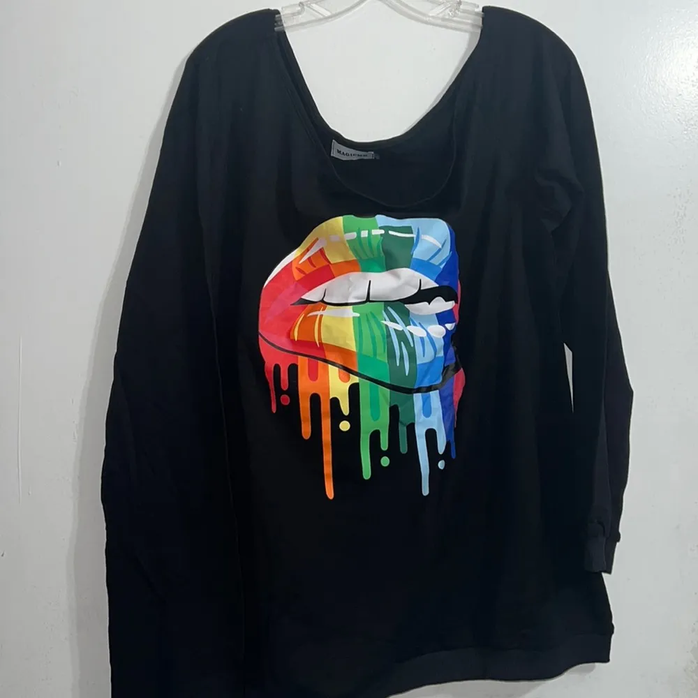MAGICMK Sweatershirt Lips Print Causal Blouse Off The Shoulder Long Sleeve 5X Multiple - Image 2