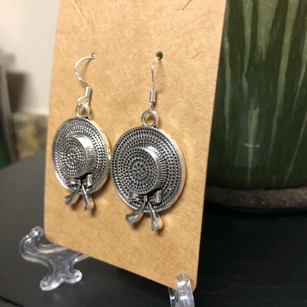 Beautiful Silver Sun Hat Earrings - Image 3