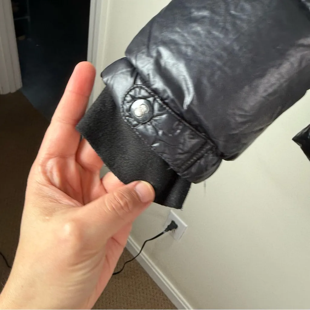 S13 New York Black Cropped Down Puffer Jacket Size 12 - Image 6