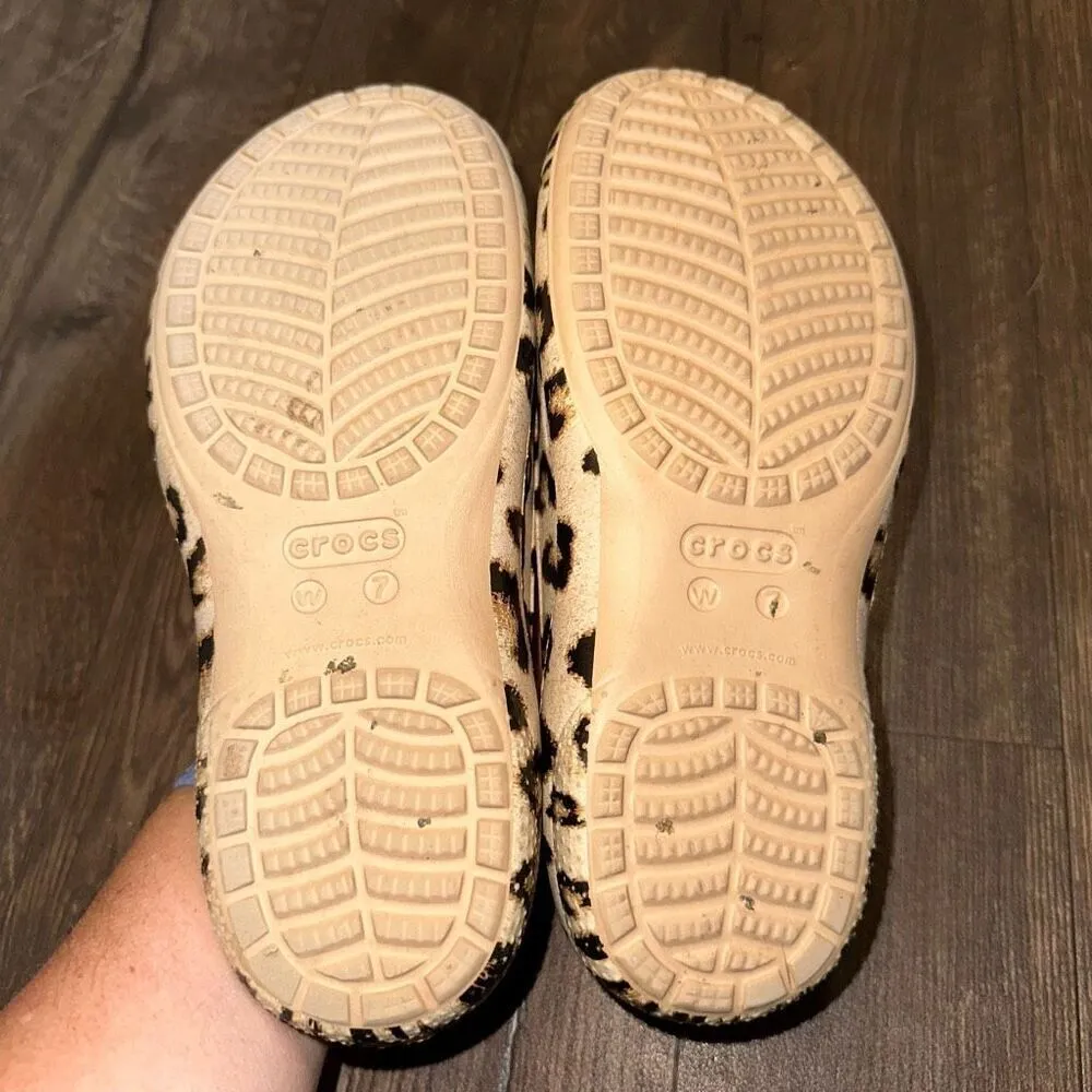 Crocs leopard spot rubber washable slip in W7 ortho clogs - Image 3