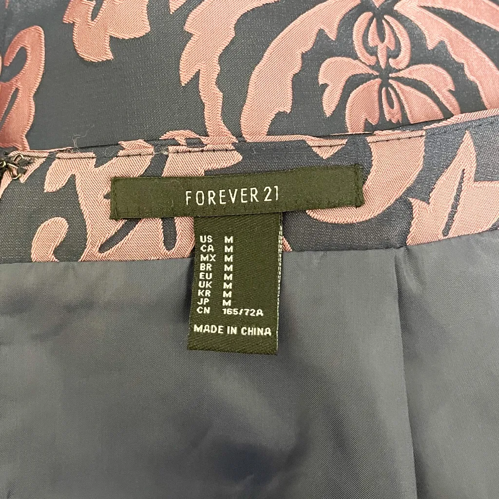 Forever 21  Damask Lined Short Skirt Medium EUC - Image 6