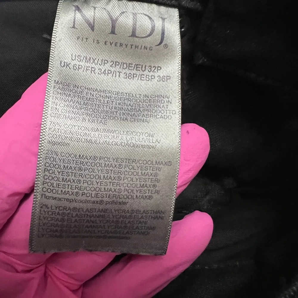 NWT NYDJ Marilyn Crop Jeans Black Lift Tuck technology Women’s Size 2P - Image 4