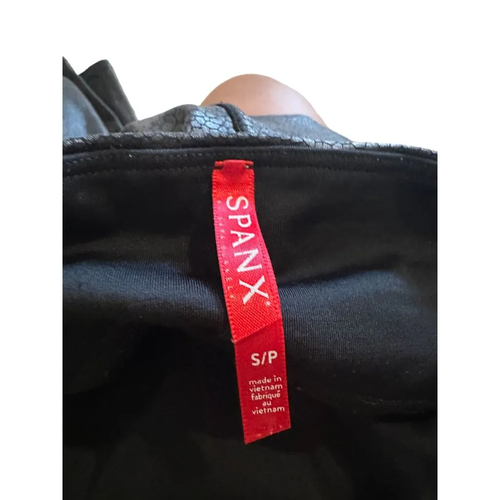 SPANX Faux Leather Patterned Skinny Leggings Size Small - Image 2