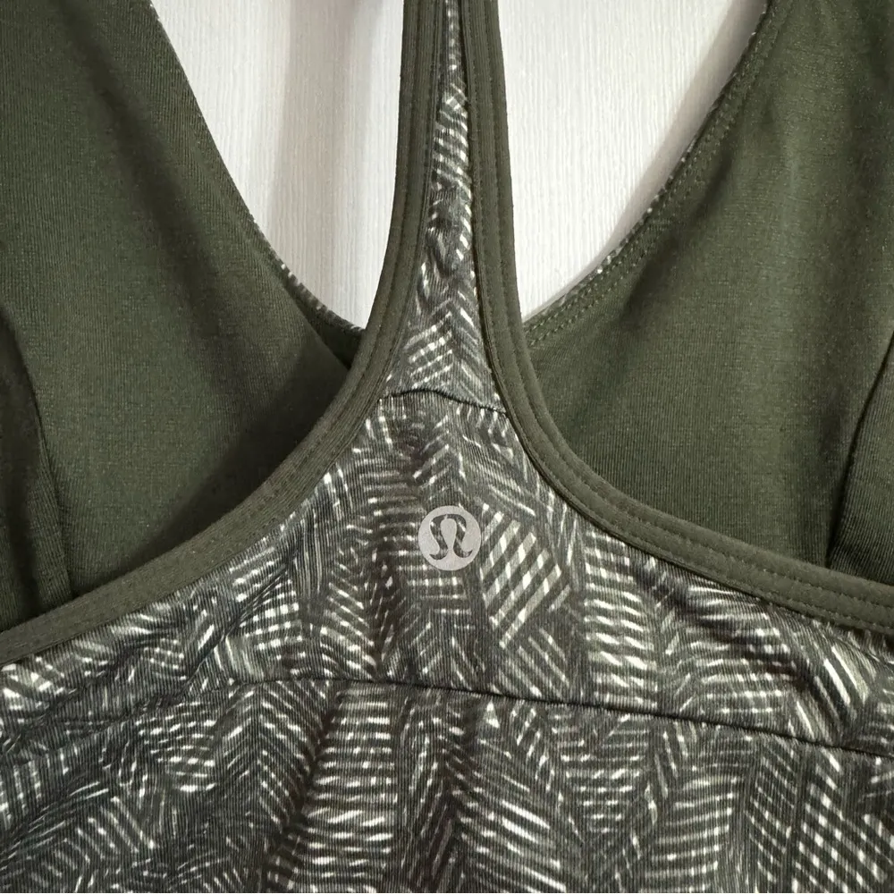 Lululemon Cool To Street Sports Bra Size 6 - Image 6